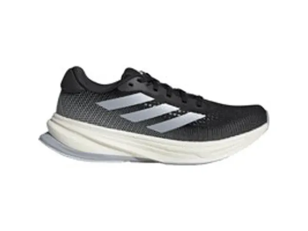 Adidas Supernova Rise löparsko i svart, sedd från sidan