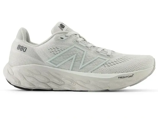 New Balance 880 v14