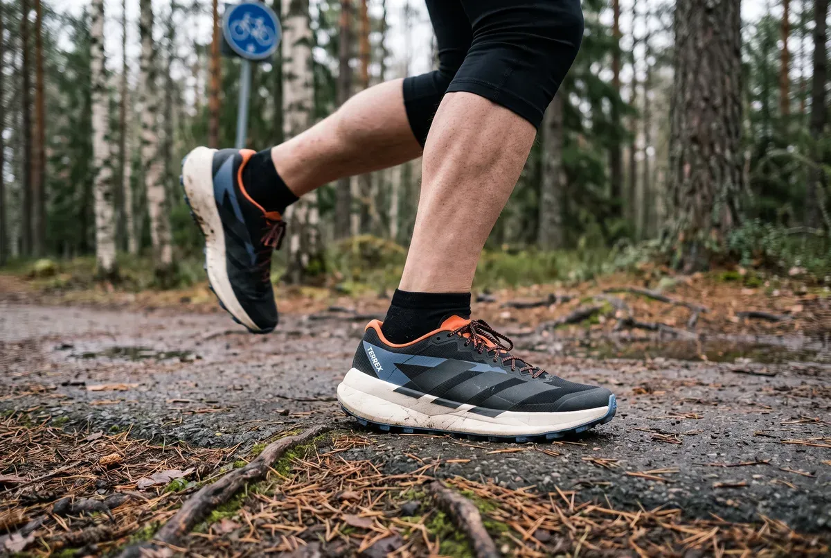Adidas Terrex Agravic Speed 2 mitt i ett löpsteg