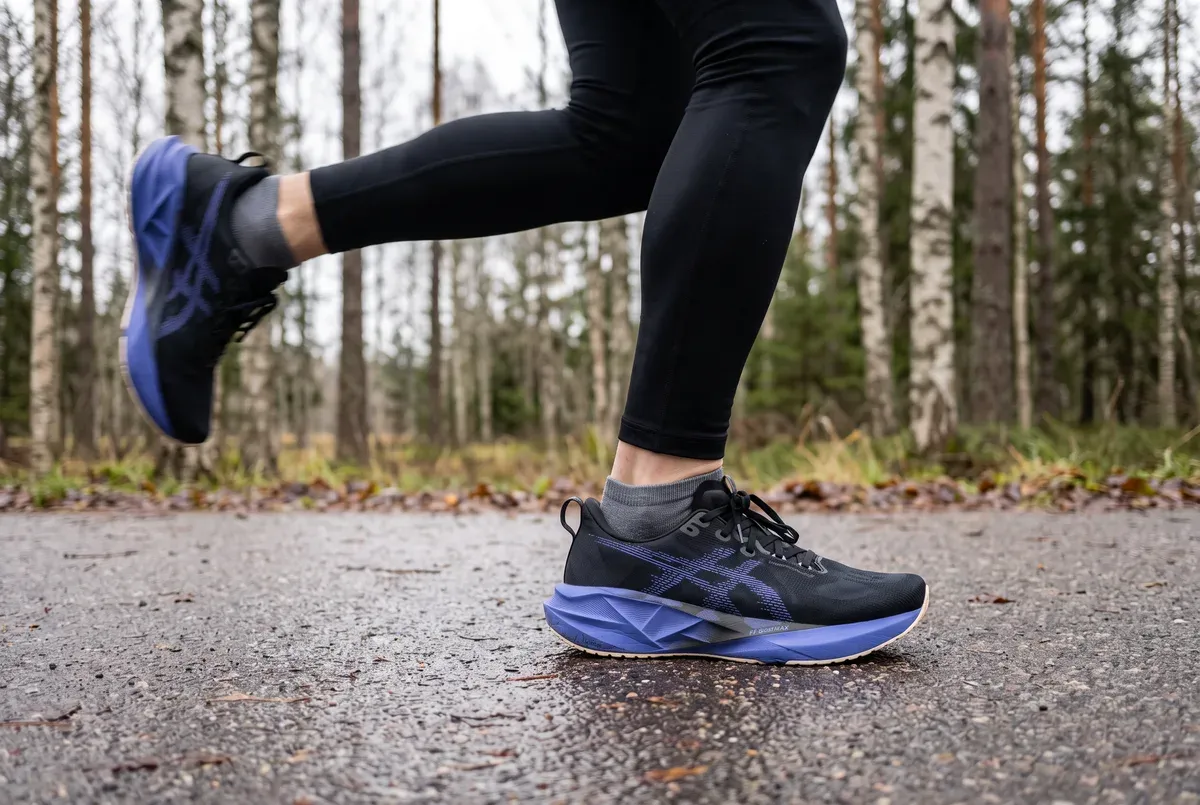 Asics Novablast 5 mitt i ett löpsteg