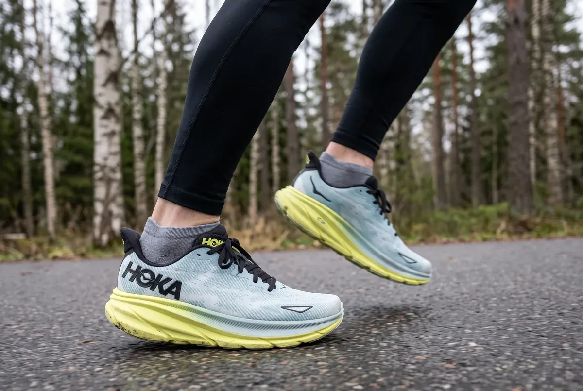 Hoka Clifton 9 mitt i ett löpsteg