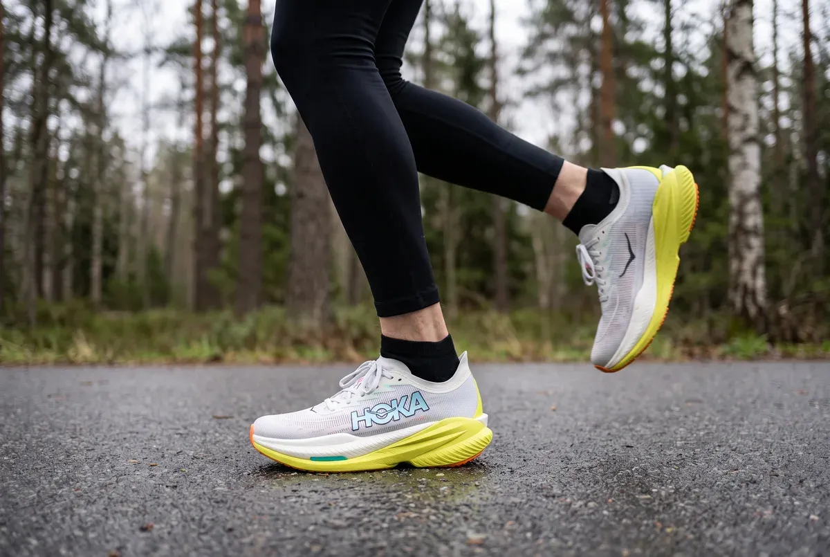 Hoka Mach X 2 mitt i ett löpsteg