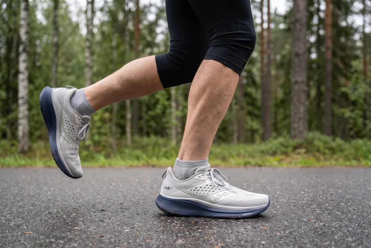Saucony Ride 17 mitt i ett löpsteg