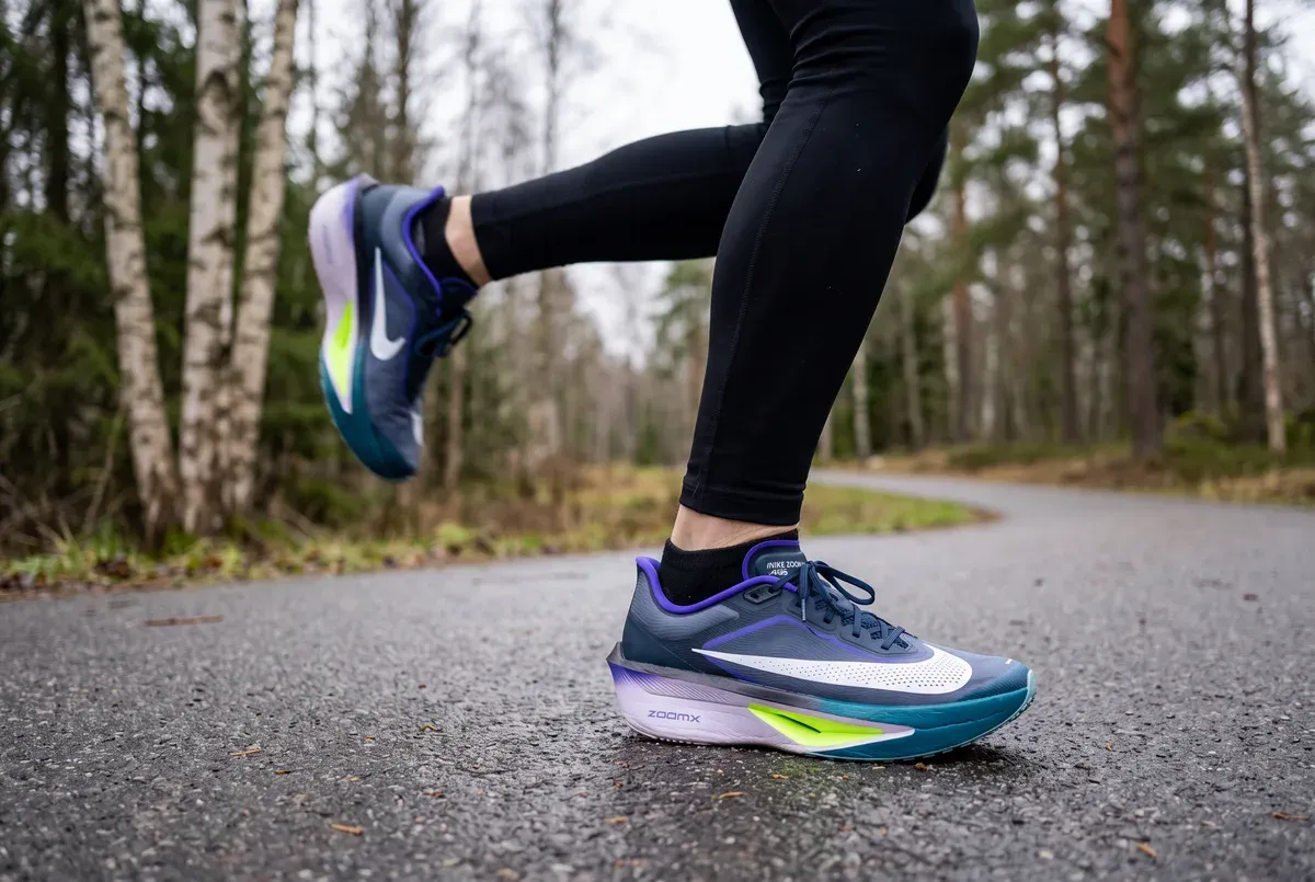 Nike Zoom Fly 6 mitt i ett löpsteg
