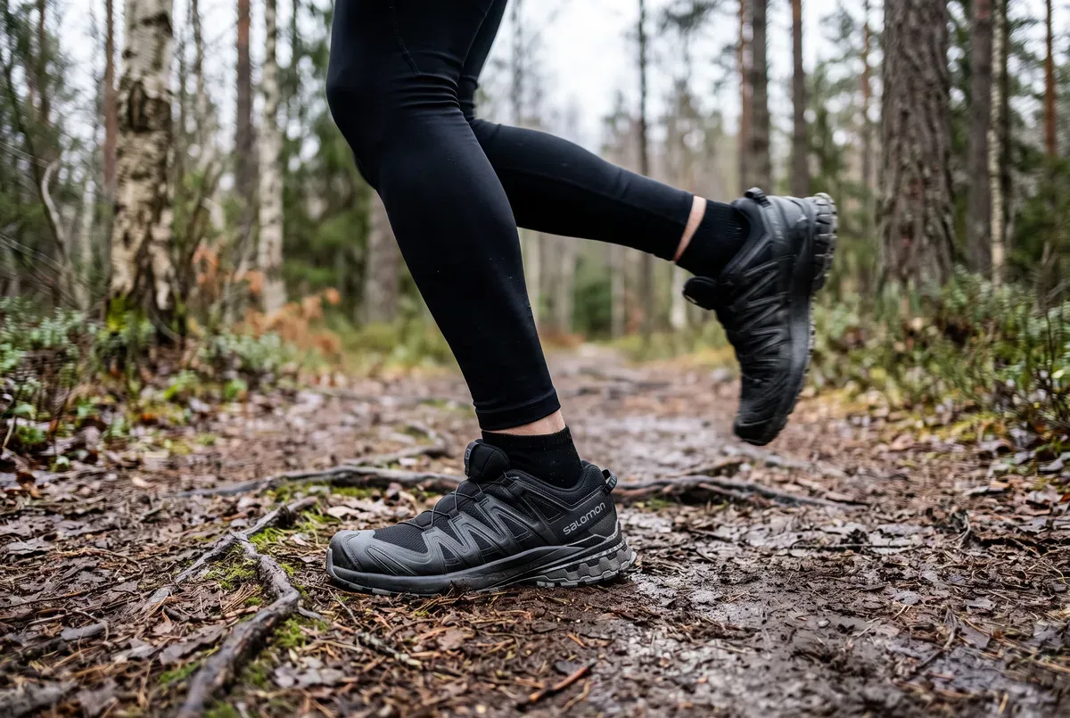 Salomon XA Pro 3D V9 mitt i ett löpsteg