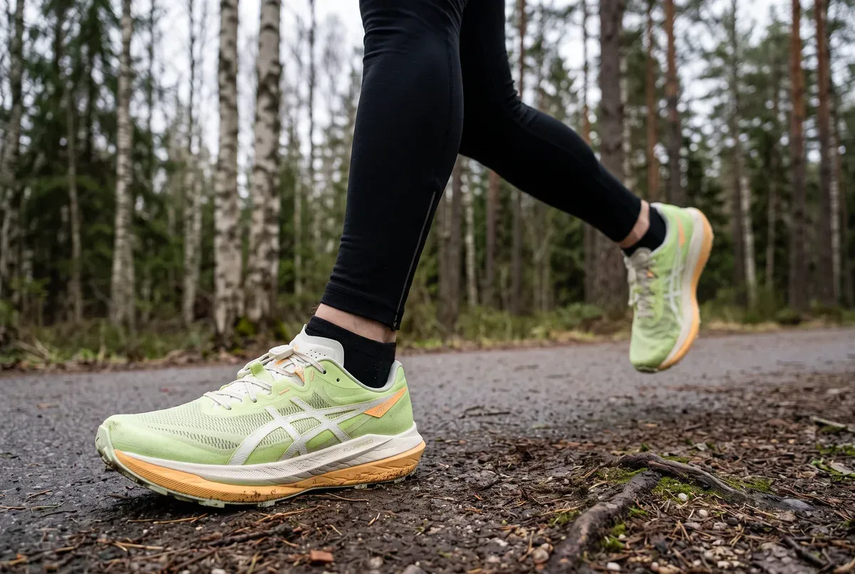 Asics Fujispeed 4 mitt i ett löpsteg
