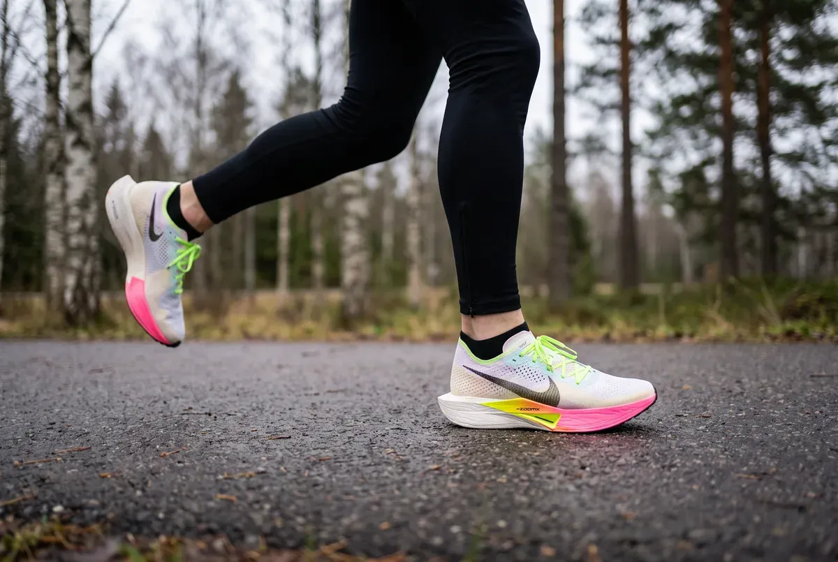 Nike Vaporfly 3 mitt i ett löpsteg